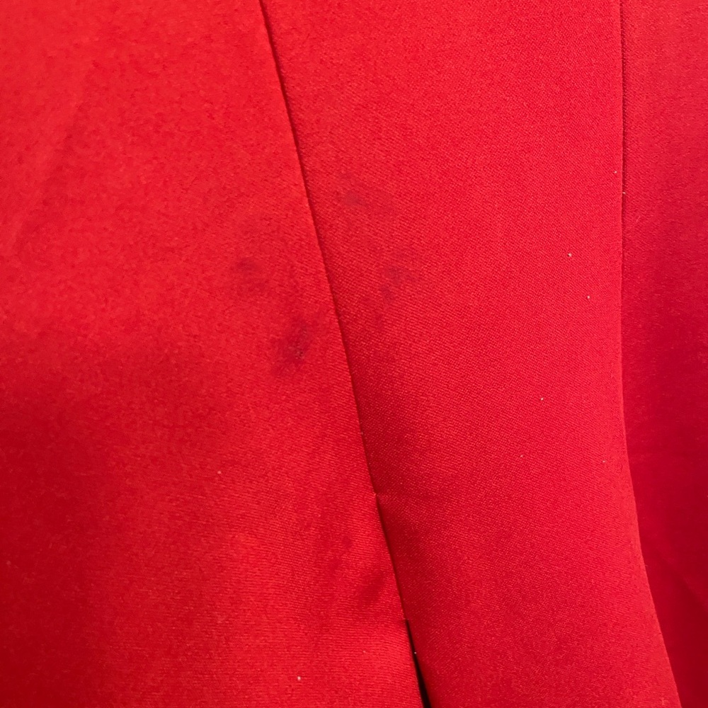 Elegant Red Midi Dress - Picture 5 of 6